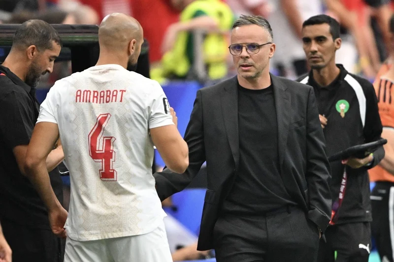 أمرابط ينفي أن تكون دقائق اللعب وراء موقفه من المنتخب ويؤكد أن وهبي يعرف الأسباب أمرابط و وهبي