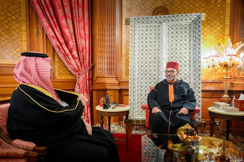 الملك محمد السادس يدين الاعتداءات الحوثية ويؤكد وقوف المغرب إلى جانب السعودية