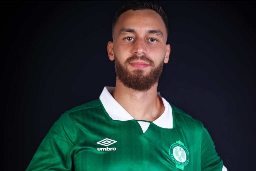 الرجاء الرياضي يعلن ضم المغربي الدنماركي يونس باكيز اللاعب المغربي الدنماركي يونس باكيز