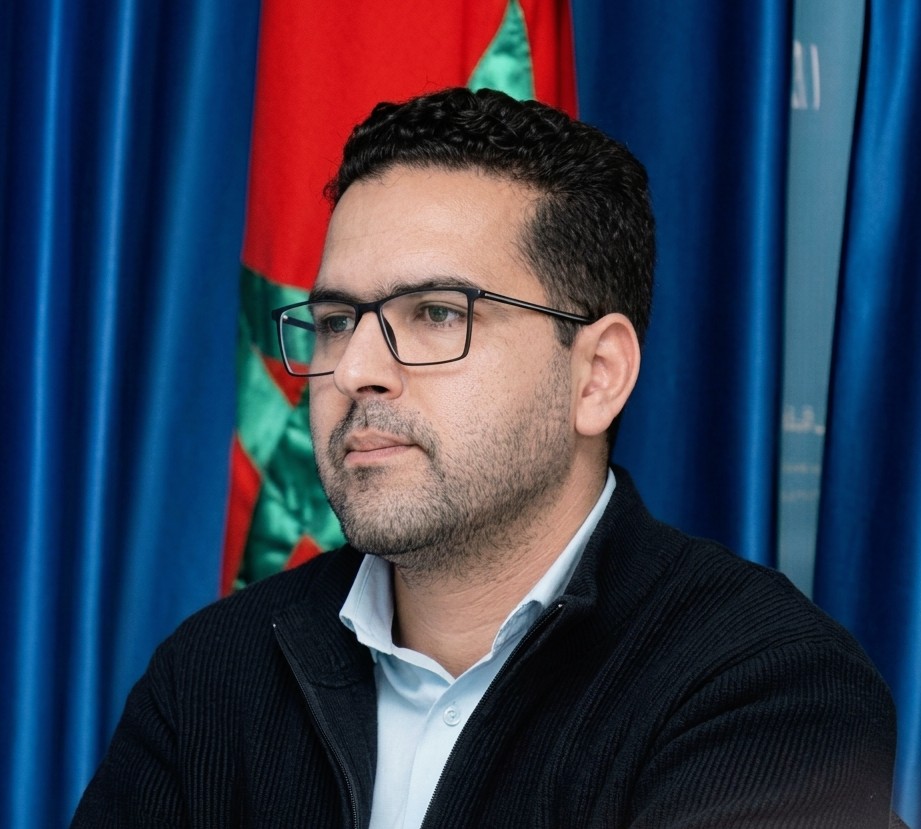 الحكومة ليست هدية للحزب المتصدر