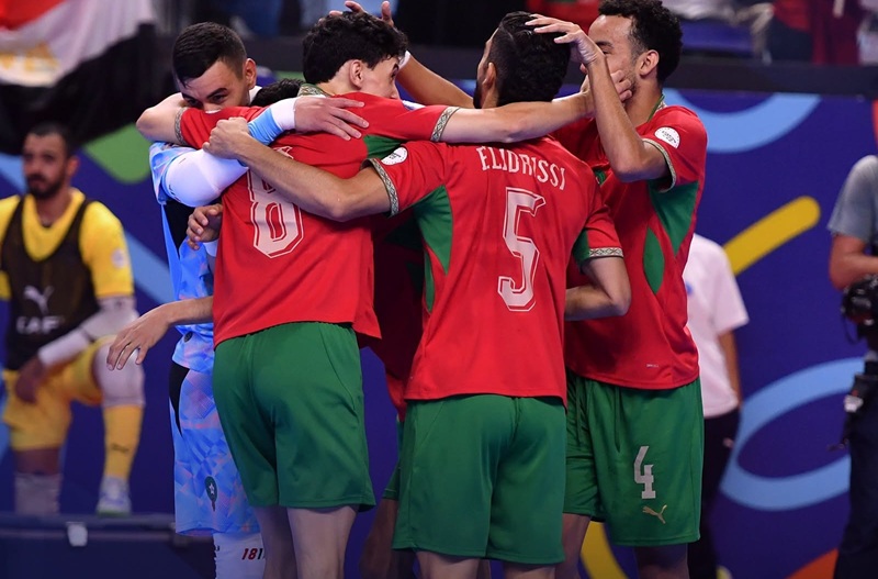 المغرب يسحق مصر بسداسية نظيفة ويبلغ نهائي كأس إفريقيا لكرة القدم داخل القاعة المنتخب المغربي لكرة القدم داخل القاعة