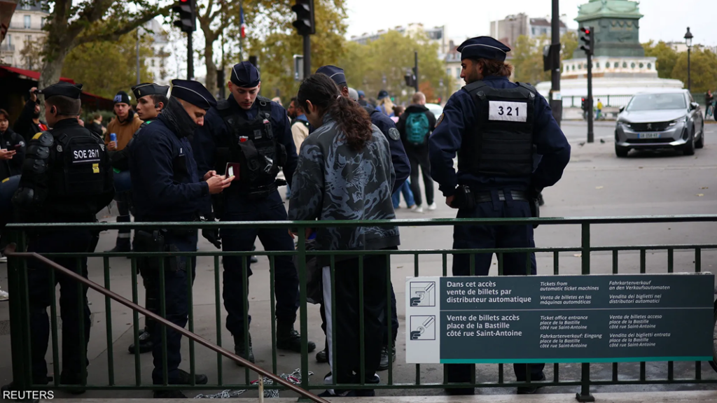 توقيف 135 شخصا في احتجاجات فرنسا واعتقالات جديدة في هجوم باريس فرنسا